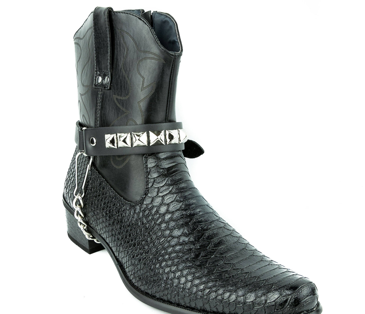 One Row Pyramid Studded Boothstrap