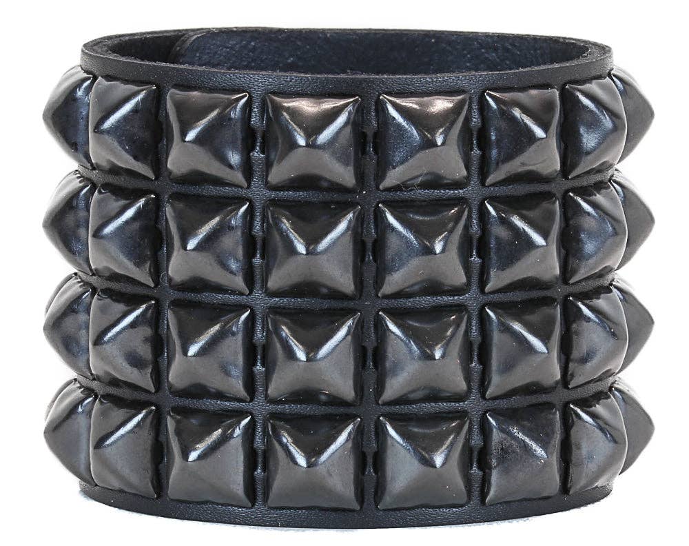 Snap Bracelet wit 4 rows 1/2 in Pyramids