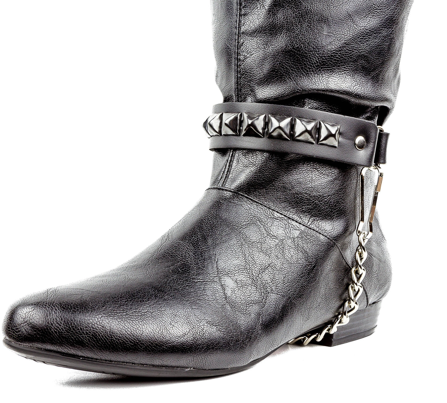 One Row Pyramid Studded Boothstrap