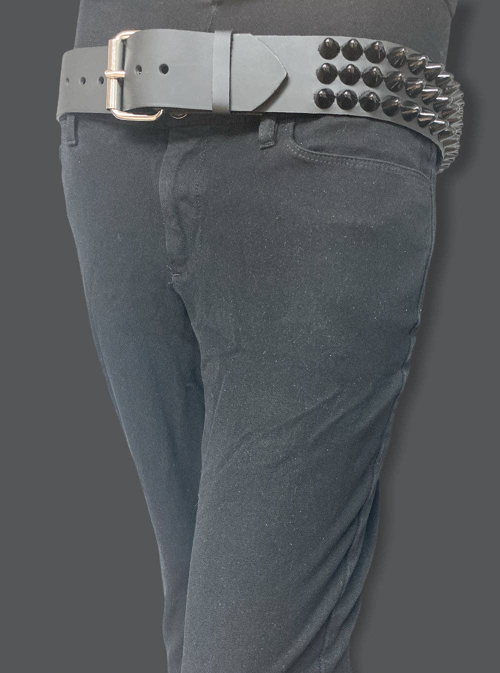 3 Row 1/2" Black Pyramid Belt