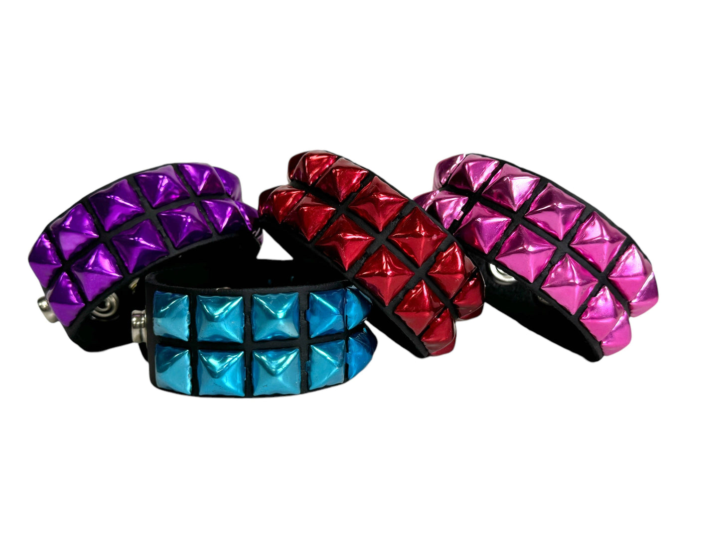 2 Row 1/2 in pyramid stud snap bracelet/ red