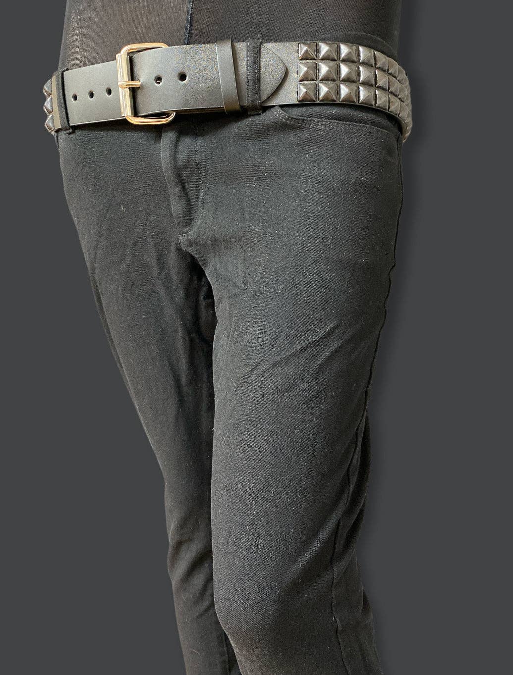 3 Row 1/2" Black Pyramid Belt