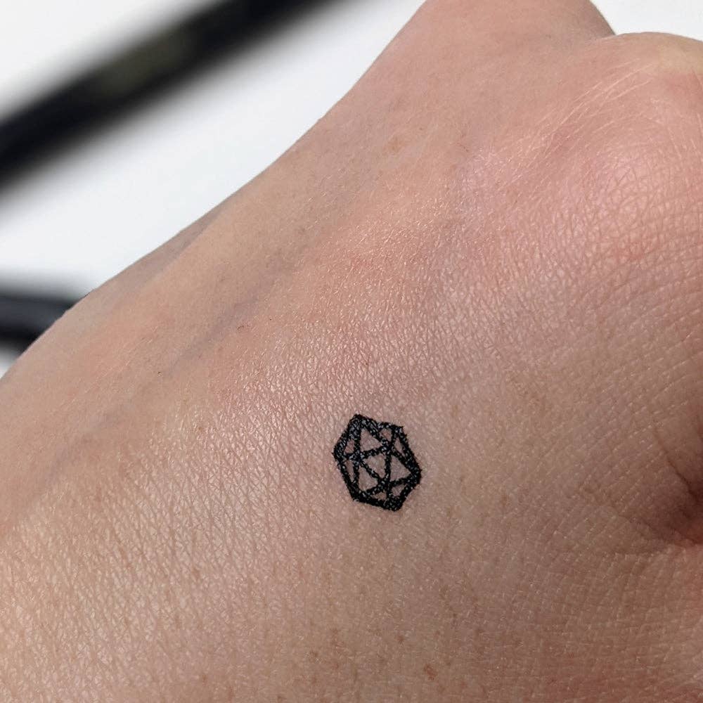 Makeup D20 Stamp and Eyeliner