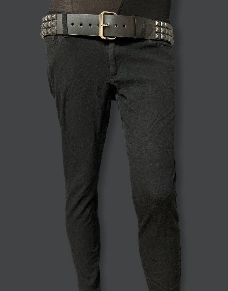 3 Row 1/2" Black Pyramid Belt