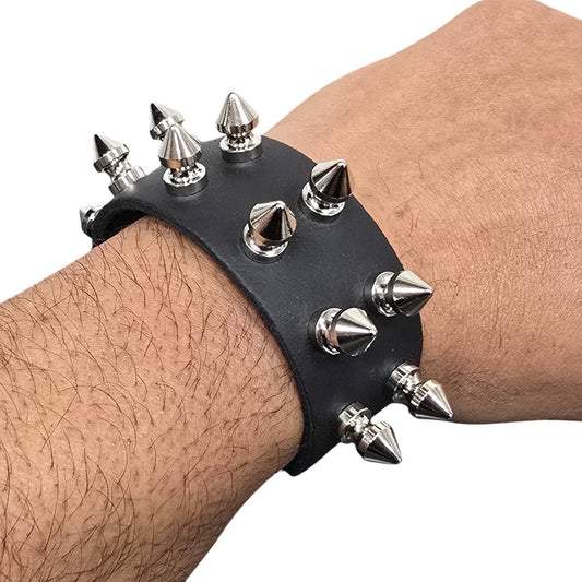 Buckle Bracelet With 2 Row 1/2" Spikes