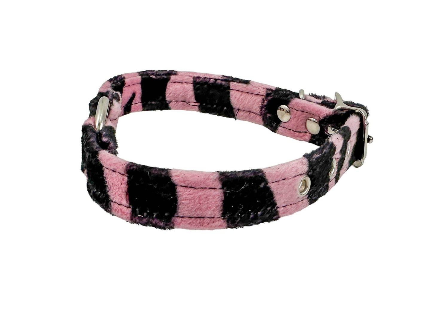 Fuzzy Leopard Bondage Ring Choker