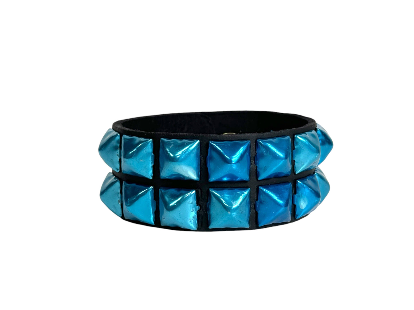 2 Row 1/2 in pyramid stud snap bracelet/ red