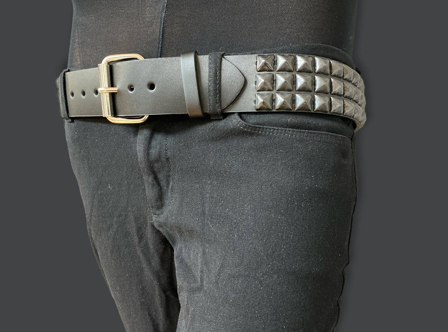 3 Row 1/2" Black Pyramid Belt