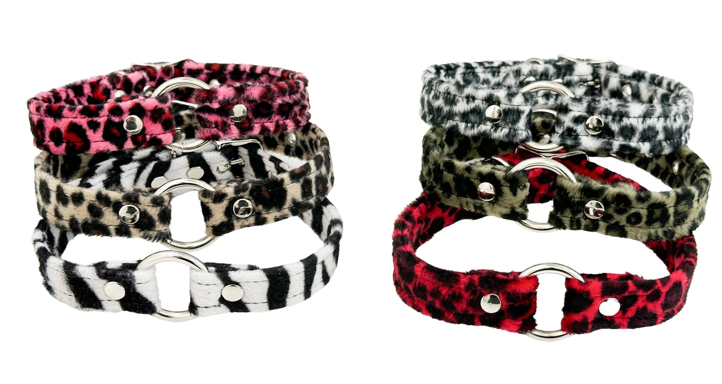Fuzzy Leopard Bondage Ring Choker