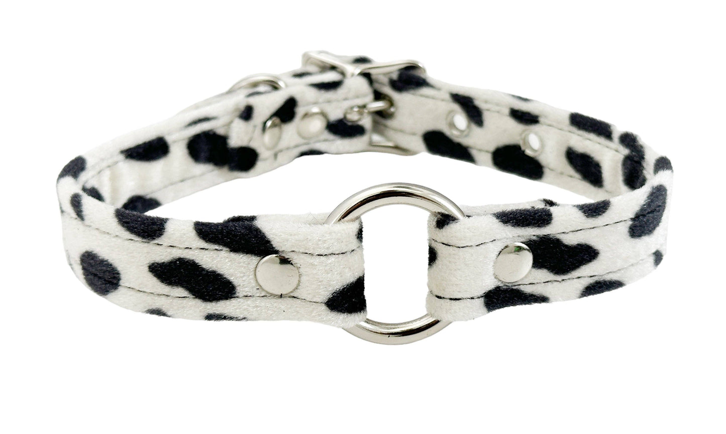 Fuzzy Leopard Bondage Ring Choker