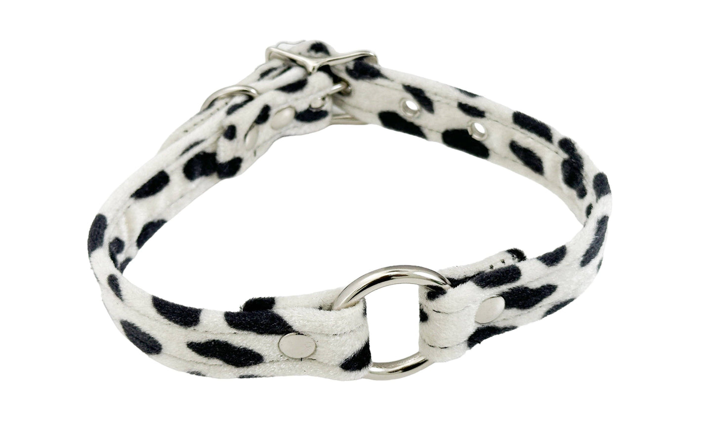 Fuzzy Leopard Bondage Ring Choker