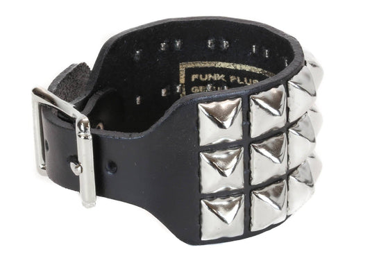 Buckle Bracelet With 3 row 1/2 in pyramids