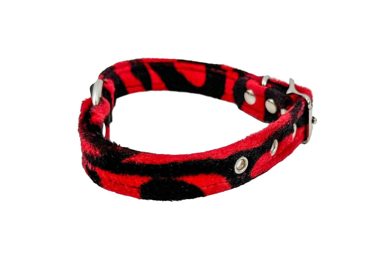 Fuzzy Leopard Bondage Ring Choker