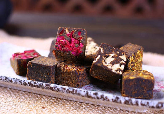Premium Brown Sugar Cubes with flowers & fruit