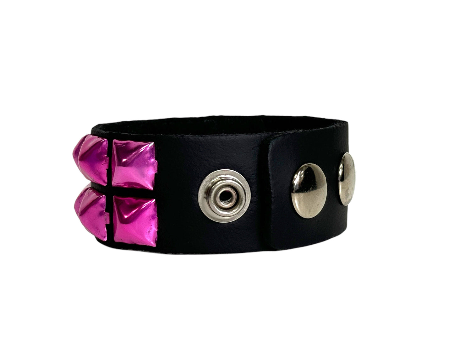 2 Row 1/2 in pyramid stud snap bracelet/ red