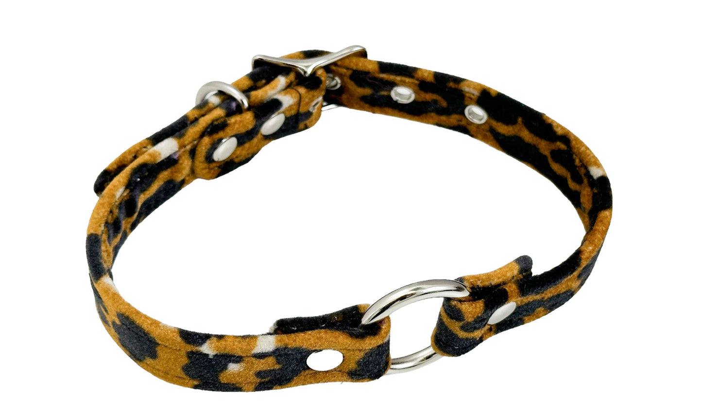 Fuzzy Leopard Bondage Ring Choker