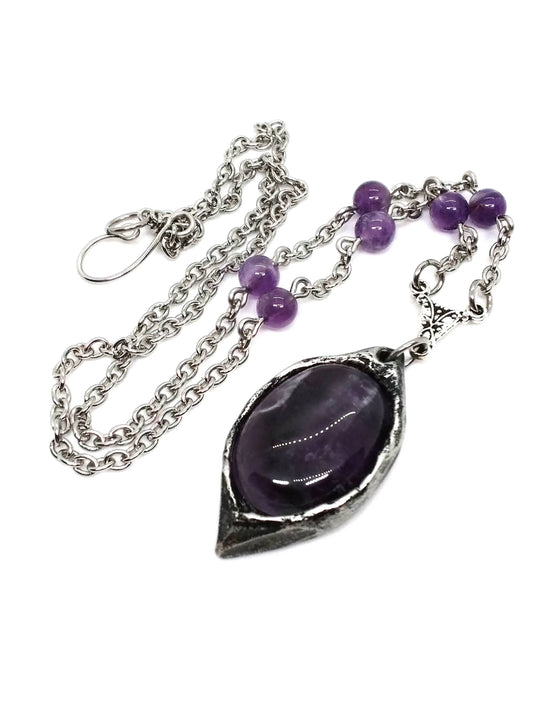 Pointed Oval Setting Necklace: Amethyst