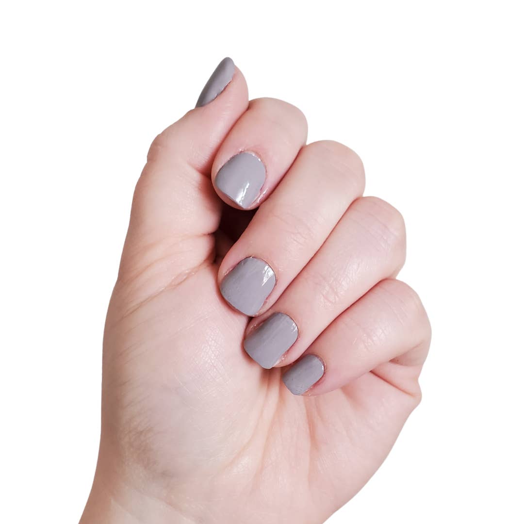 Seattle Fog | Medium Gray At Home Manicure Nail Polish Wrap